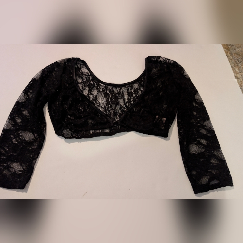 Sleevy Wonders Black Lace Women's Top XL